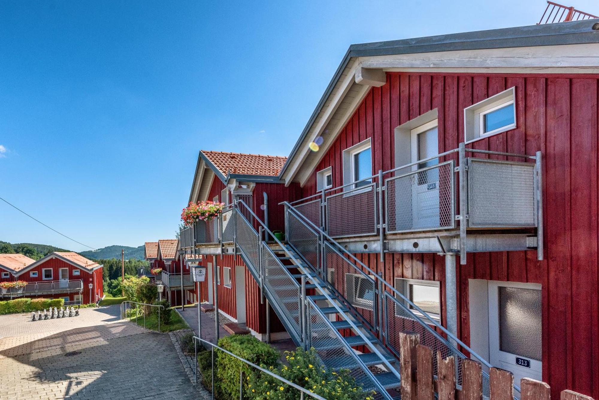 Village Hotel Bayerischer Wald Нойкирхен Экстерьер фото
