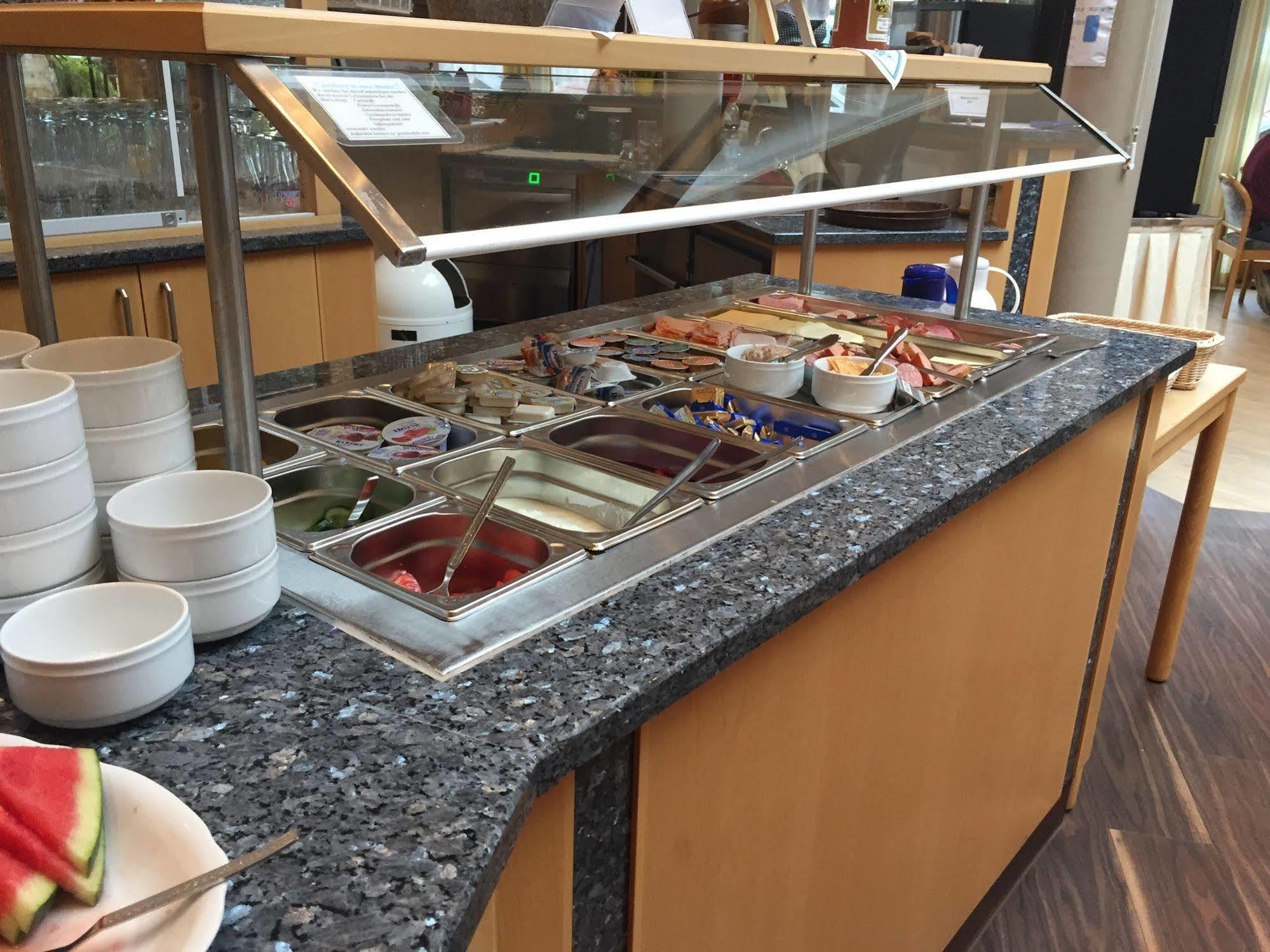 Village Hotel Bayerischer Wald Нойкирхен Экстерьер фото